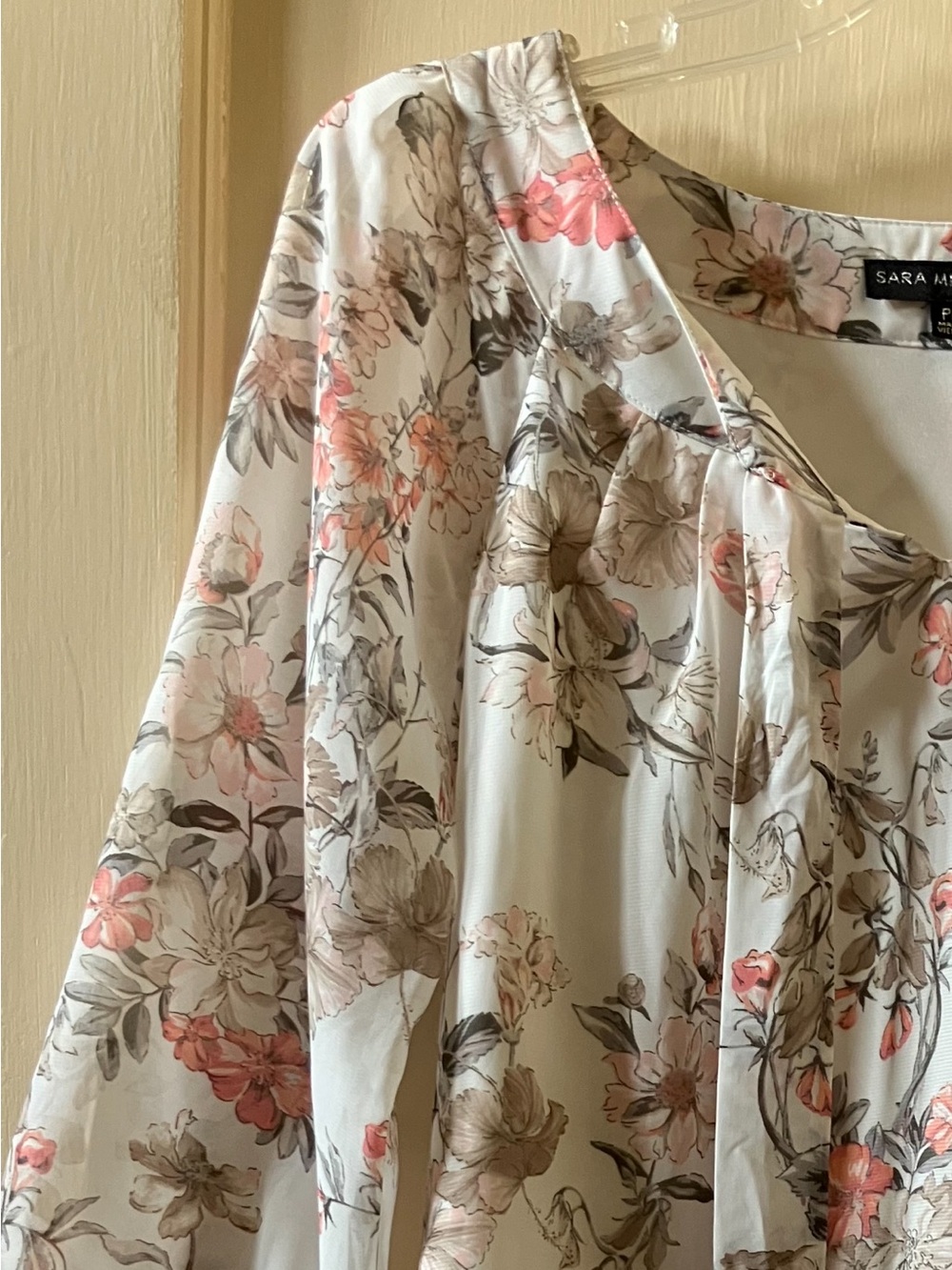 Sara Michelle Cream Floral Blouse with Pink and Taupe Flowers